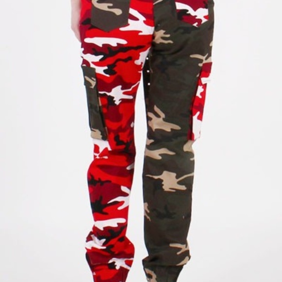 COLOR BLOCK CAMO CARGO PANTS - Picture 2 of 5